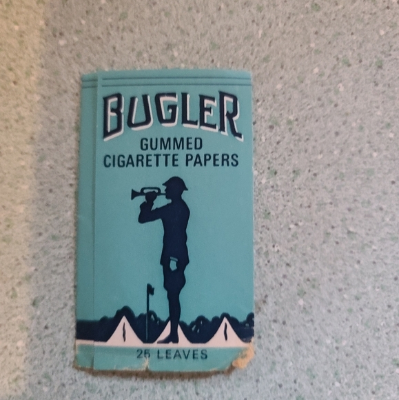 Vintage Collectible Tobacciana! Bugler Gummed Papers Sleeve! NO PAPERS! B.R.O.C! - Picture 2 of 6